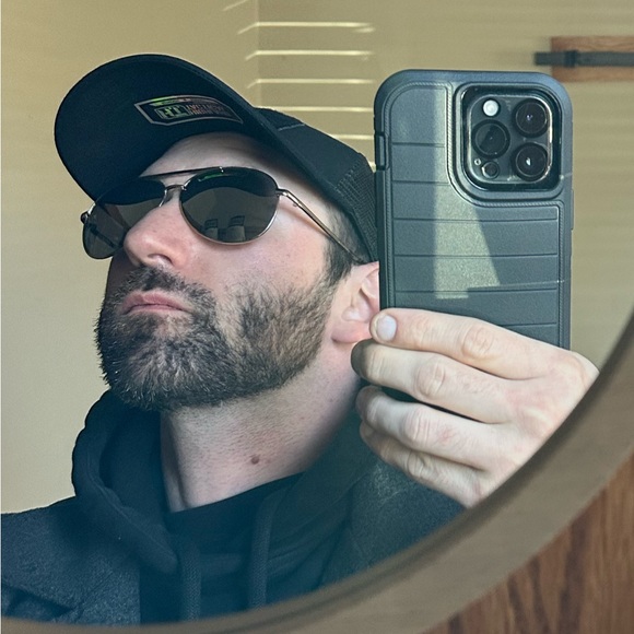 Meet your Posher, Josh - Picture 2 of 2